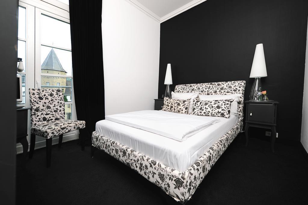 Hotel Bucheneck Linz am Rhein Szoba fotó